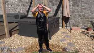 mr-wam-lorenzos-shower_5.jpg